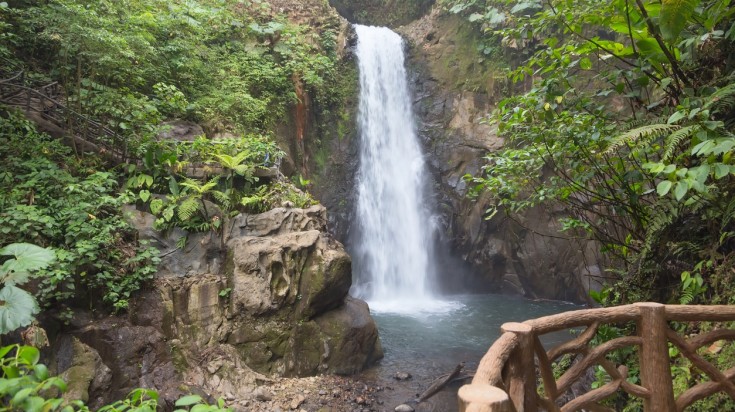 Cascade de La Paz