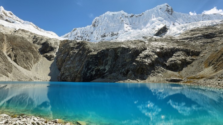 Montagnes de la Cordillère Blanche, au Pérou
