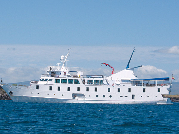 Bateau de croisière dans l’archipel des Galápagos