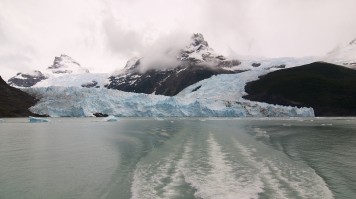 Embarquer pour une expédition sur un glacier