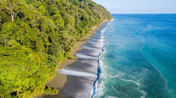 Plage du Costa Rica en février, en pleine saison sèche