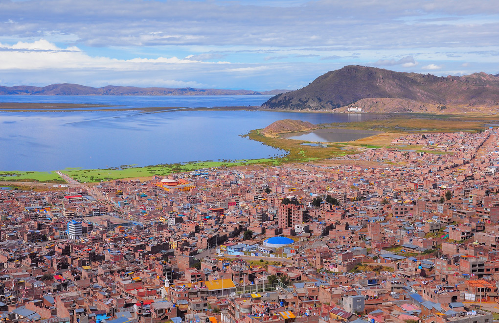 Lac Titicaca au Pérou : Puno, la ville principale du lac