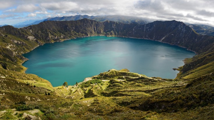 Paysage andin de l’Équateur en juillet, en saison sèche