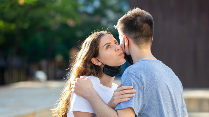 Tango dans une rue de Buenos Aires, en Argentine