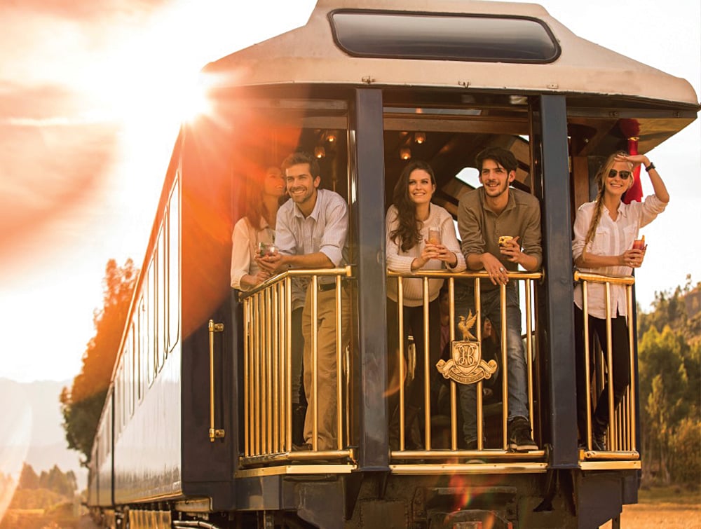 Train de luxe traversant les Andes au Pérou